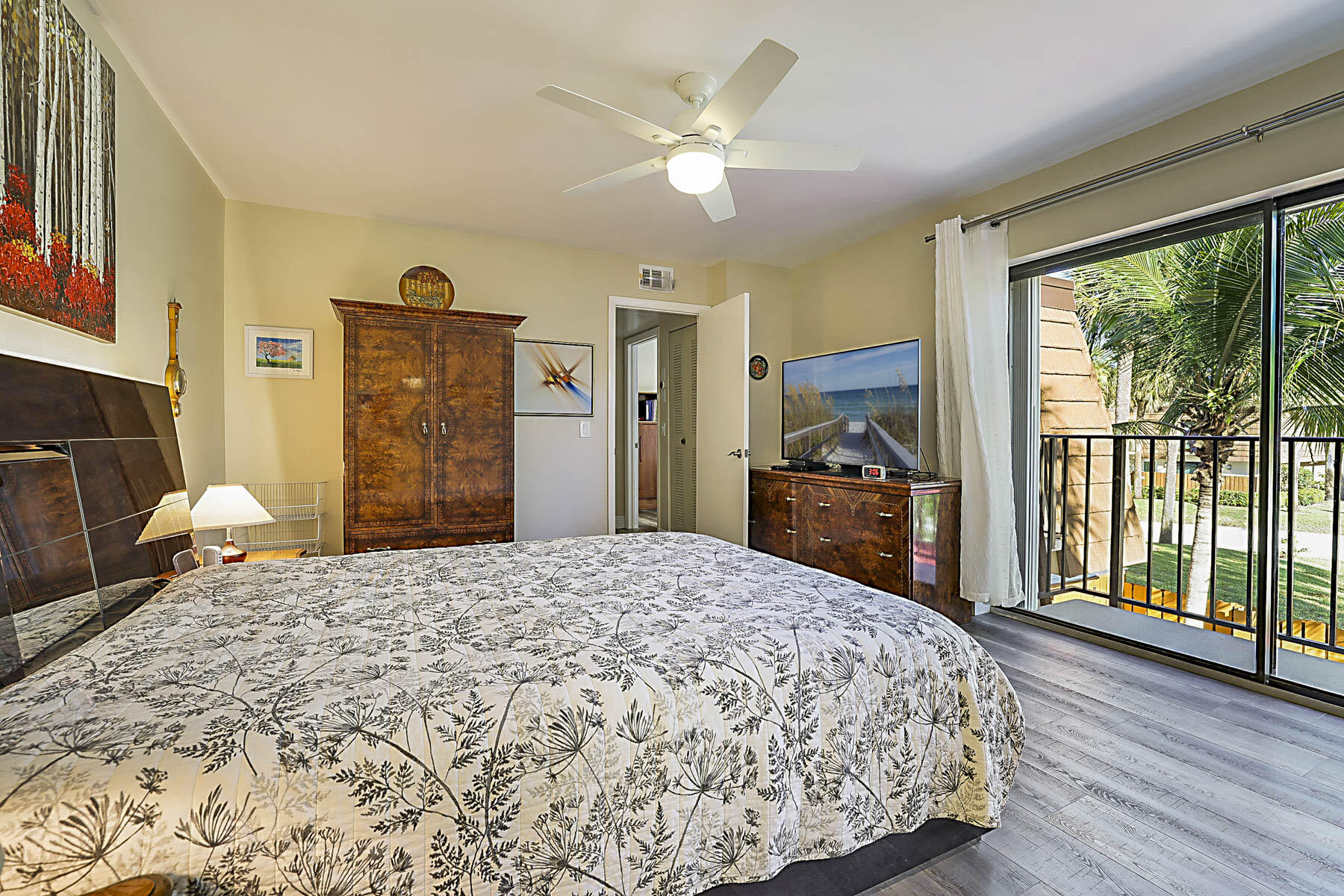 RIVER North of the Bluffs - Residential Lease