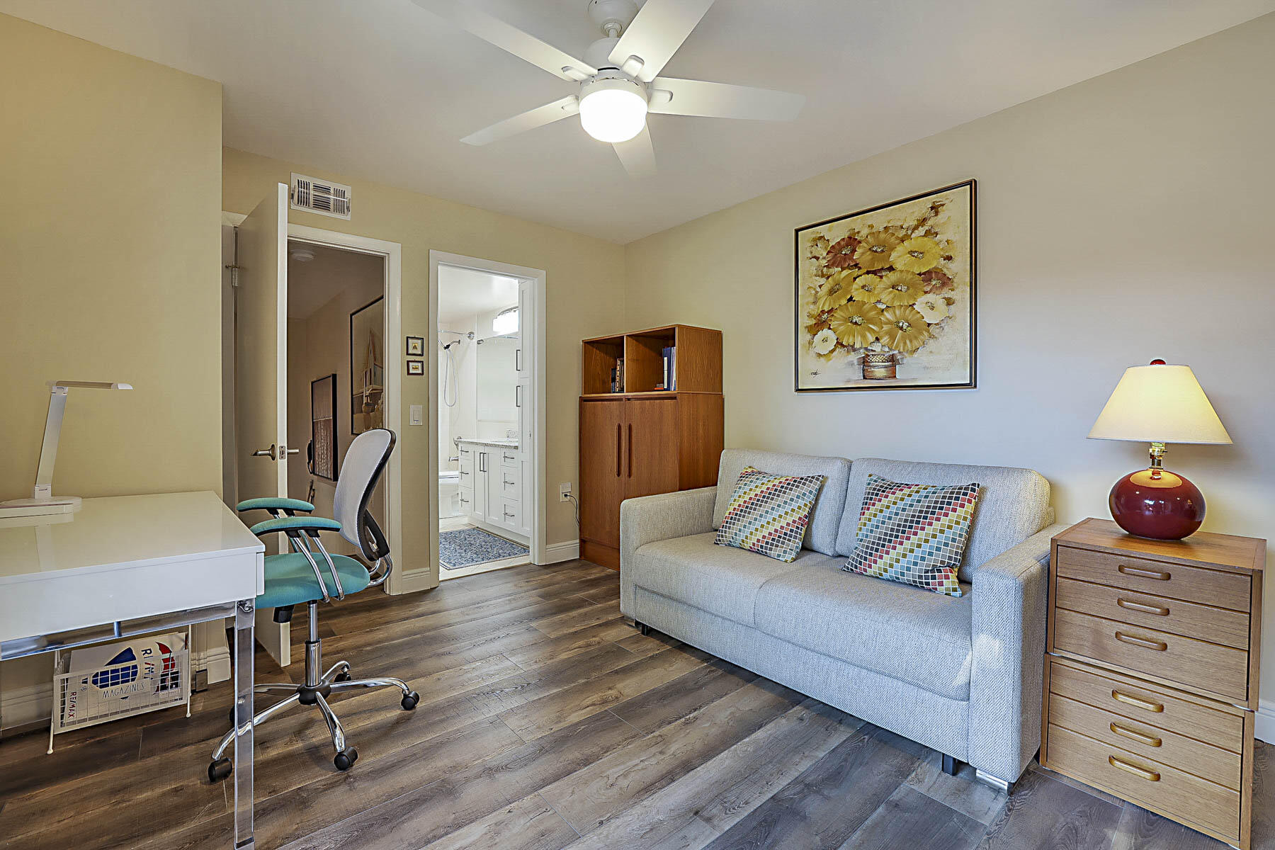 RIVER North of the Bluffs - Residential Lease