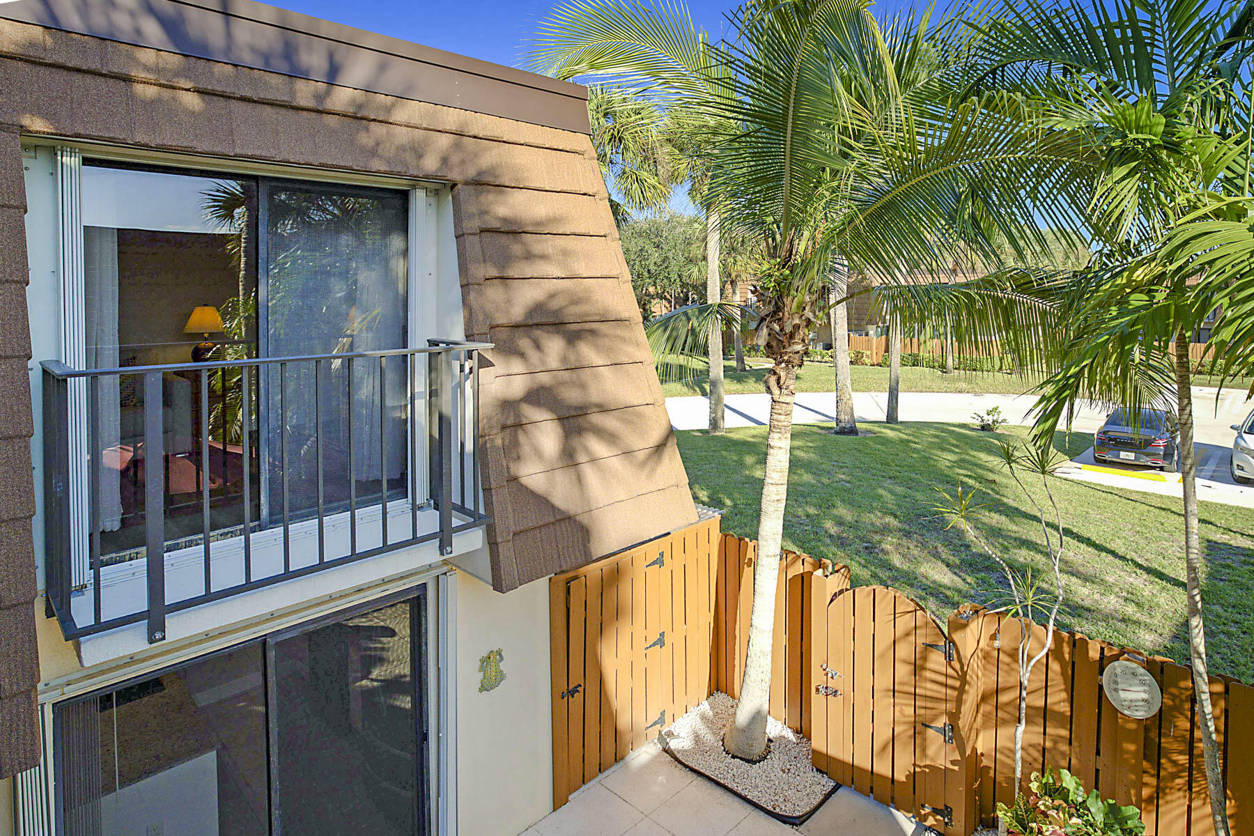 RIVER North of the Bluffs - Residential Lease