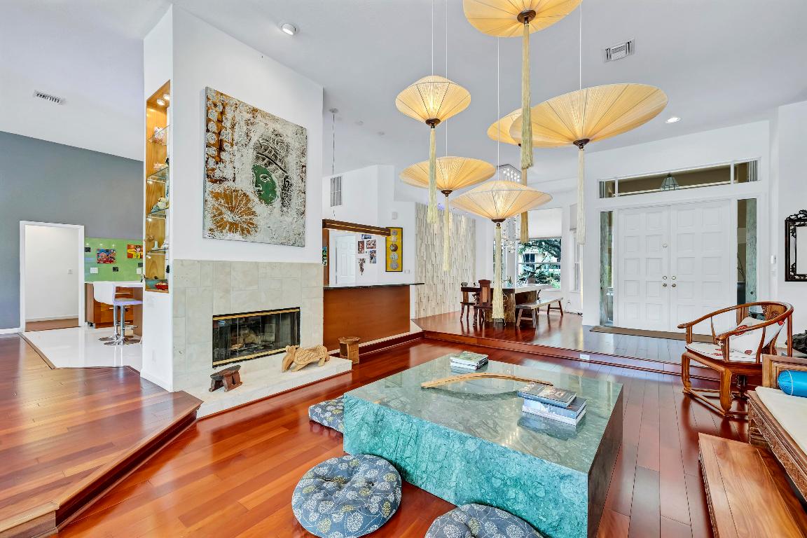 PARKLAND LAKES - Residential Lease