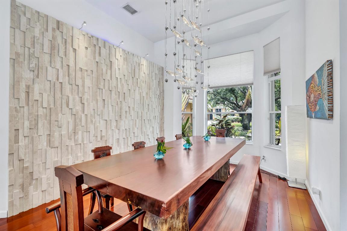 PARKLAND LAKES - Residential Lease