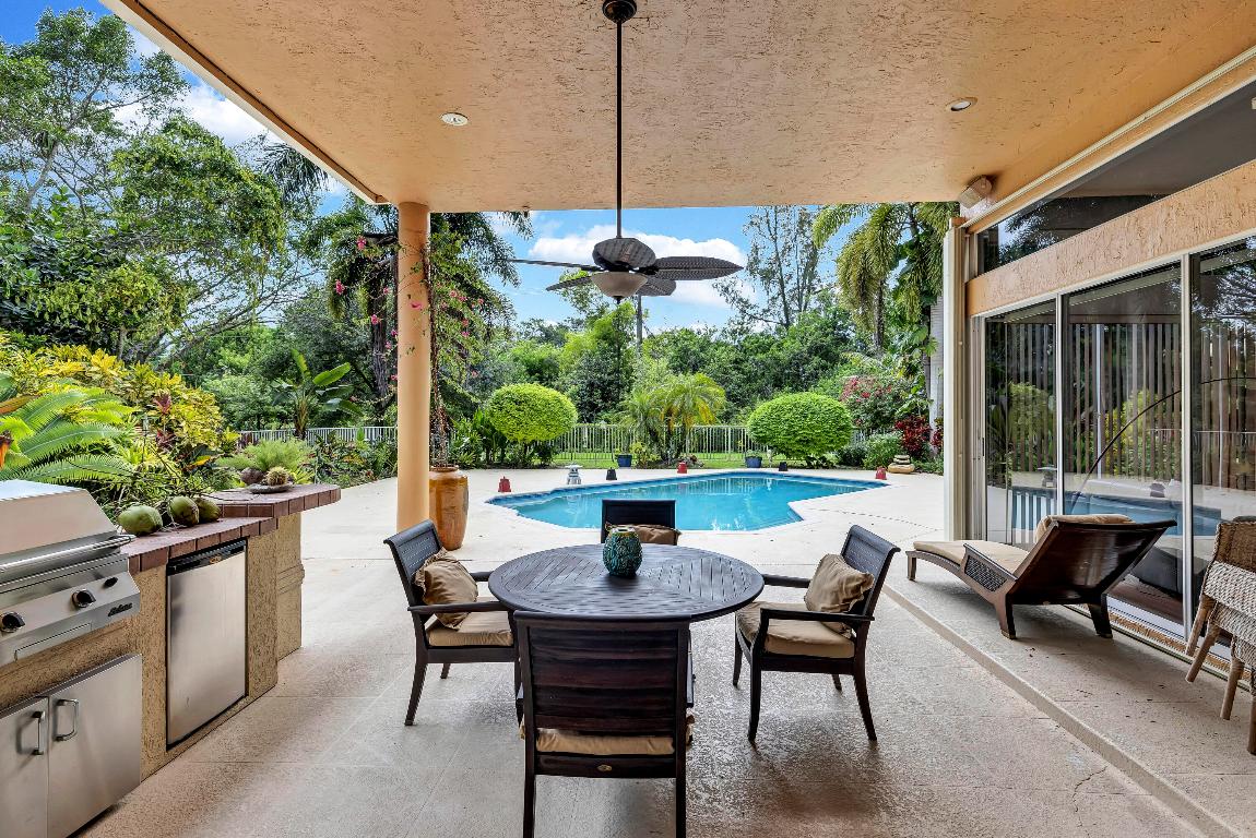 PARKLAND LAKES - Residential Lease