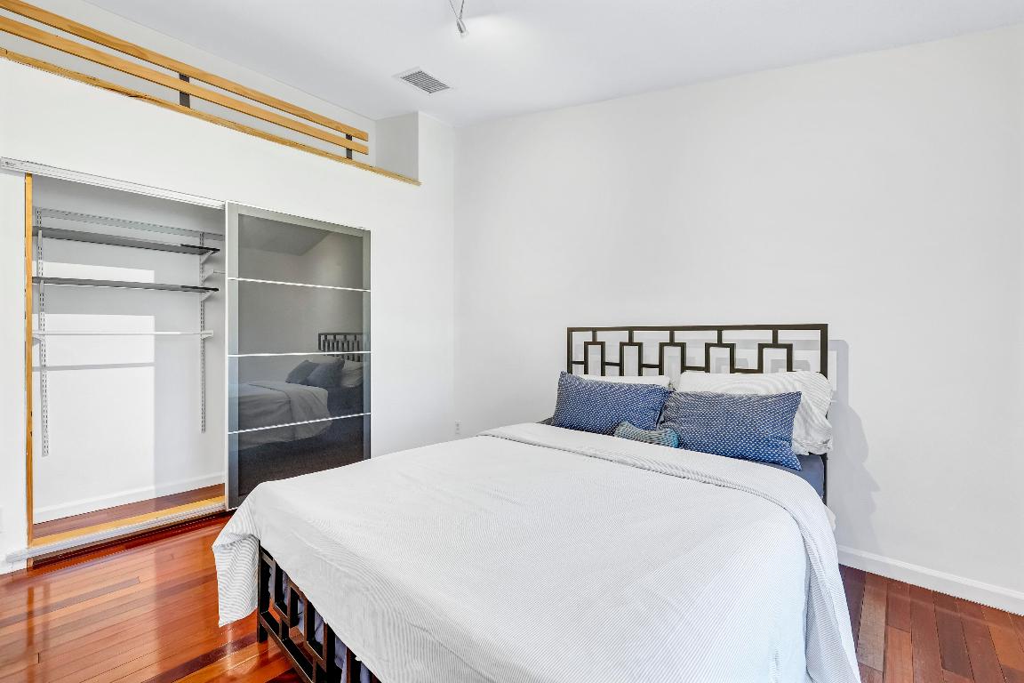 PARKLAND LAKES - Residential Lease