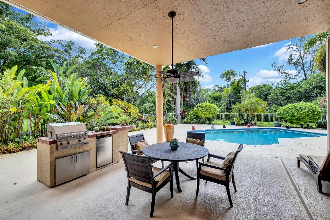 PARKLAND LAKES - Residential Lease