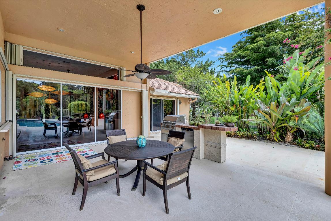 PARKLAND LAKES - Residential Lease