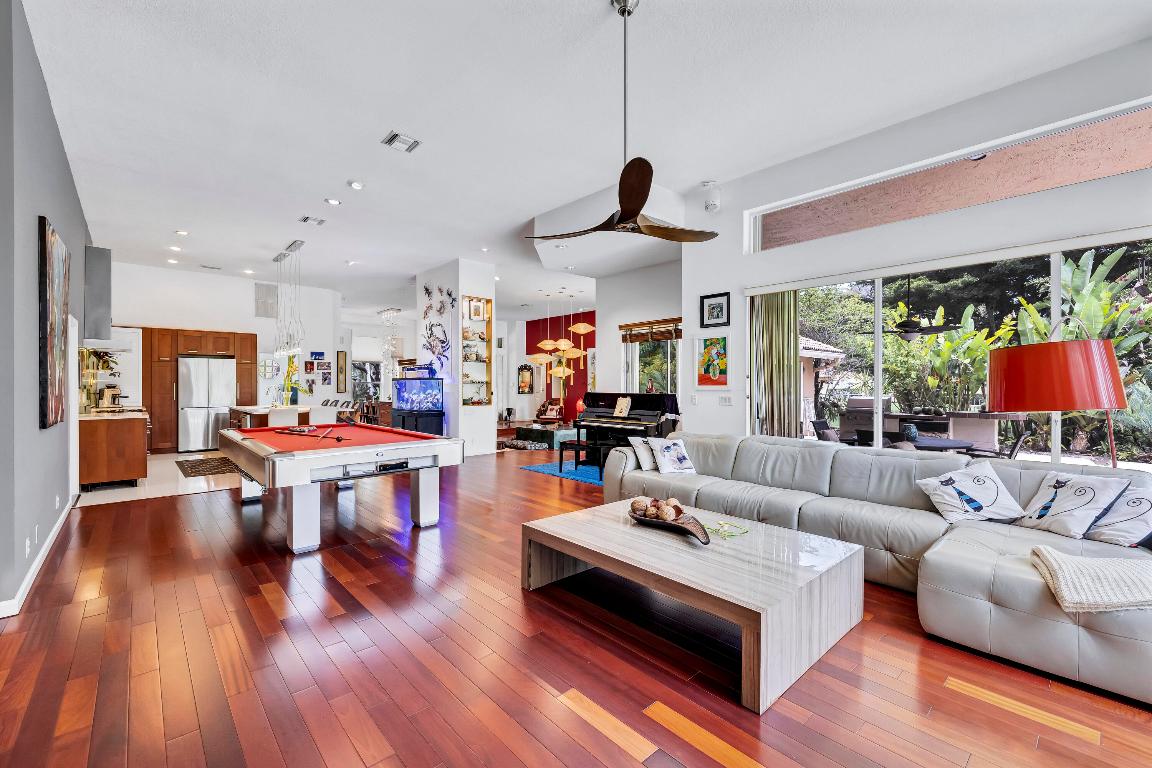 PARKLAND LAKES - Residential Lease