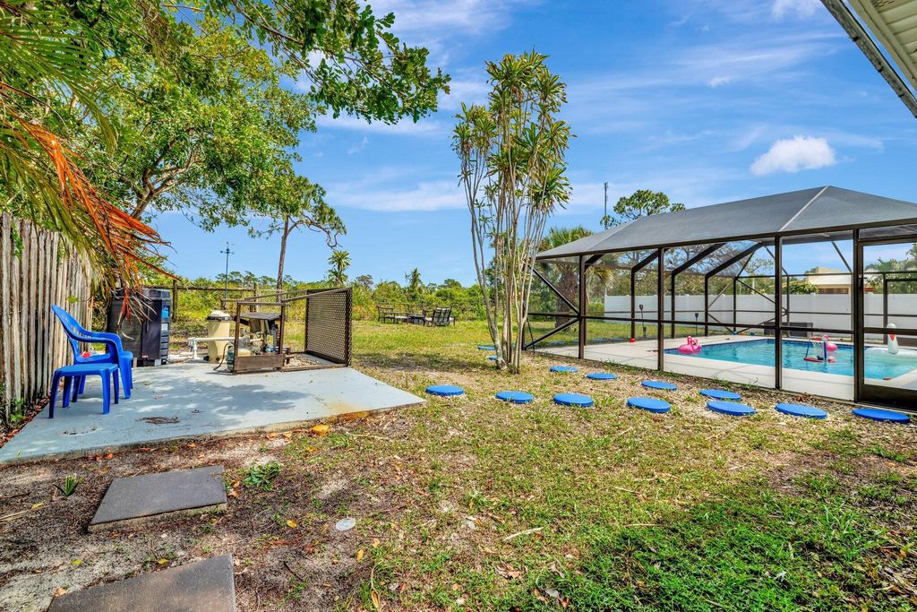 Photo of 18395 SE County Line Road, Tequesta, FL 33469 (MLS # R11080282)