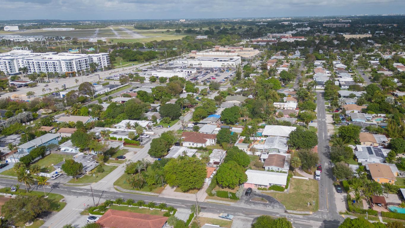 BEACHWAY MANOR - Residential