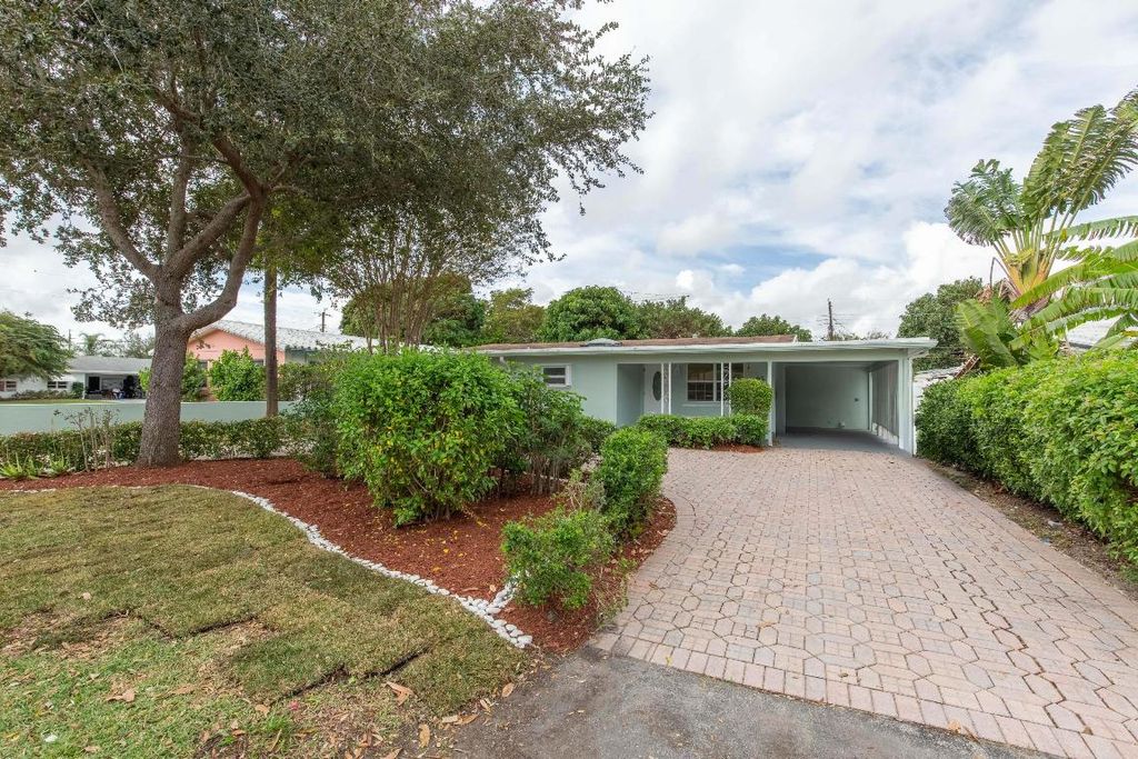Photo of 405 NE 24th Avenue, Pompano Beach, FL 33062 (MLS # R11159019)