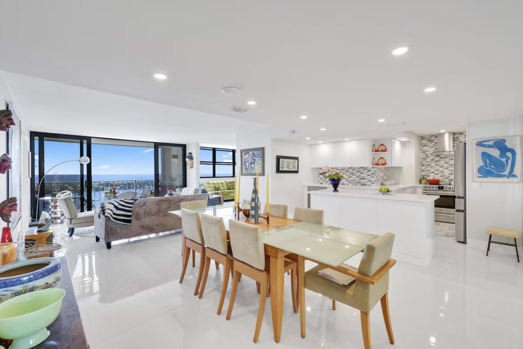 PALM BEACH HOUSE CONDO - Residential Lease