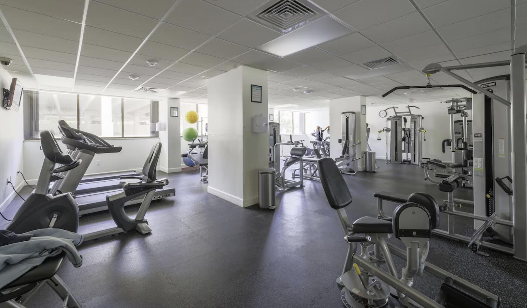 PALM BEACH HOUSE CONDO - Residential Lease