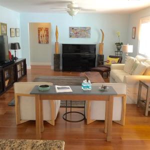 BROADWAY ST LUCIE - Residential