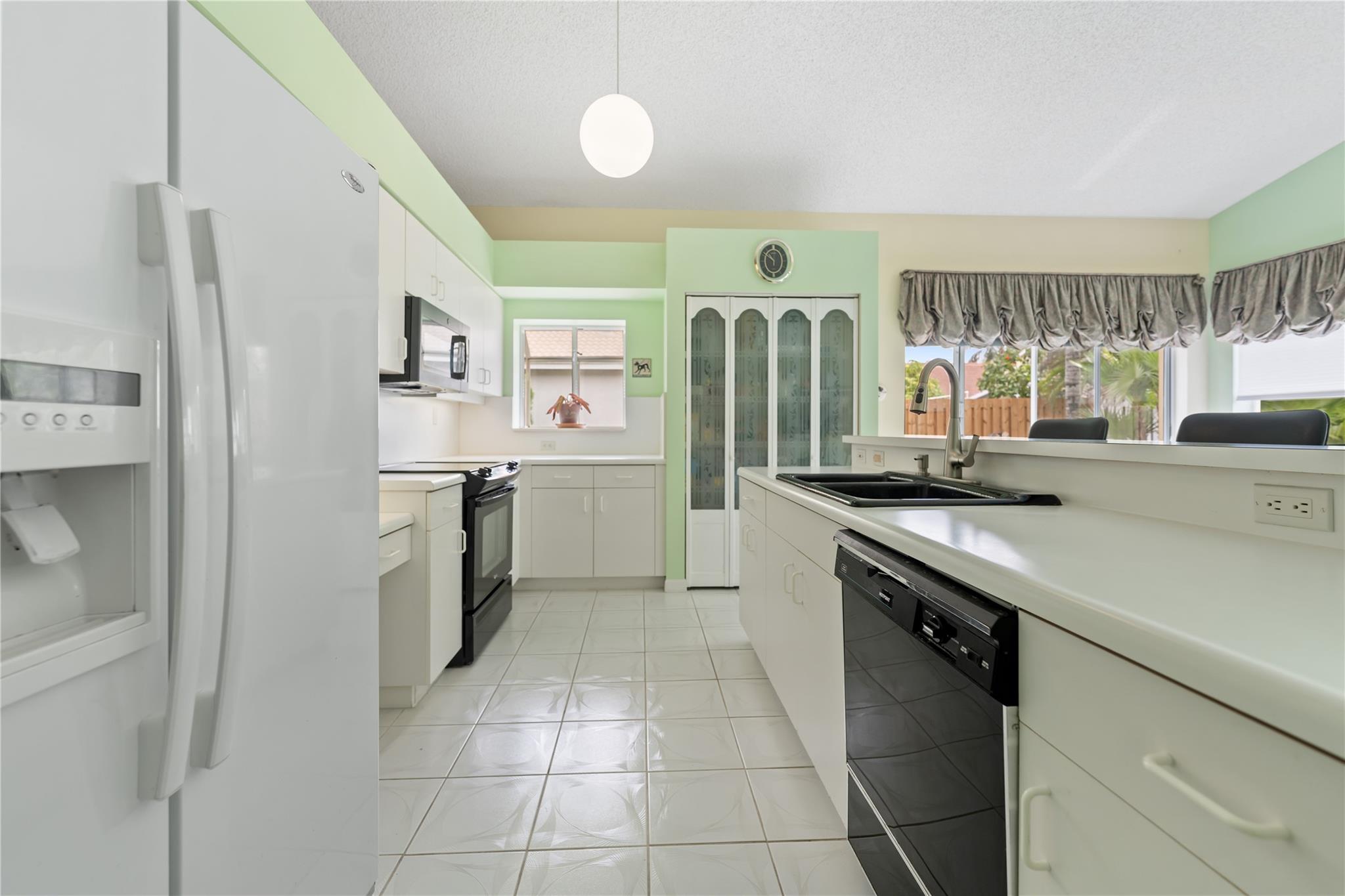 Savannah PUD 4 144-41 B - Residential