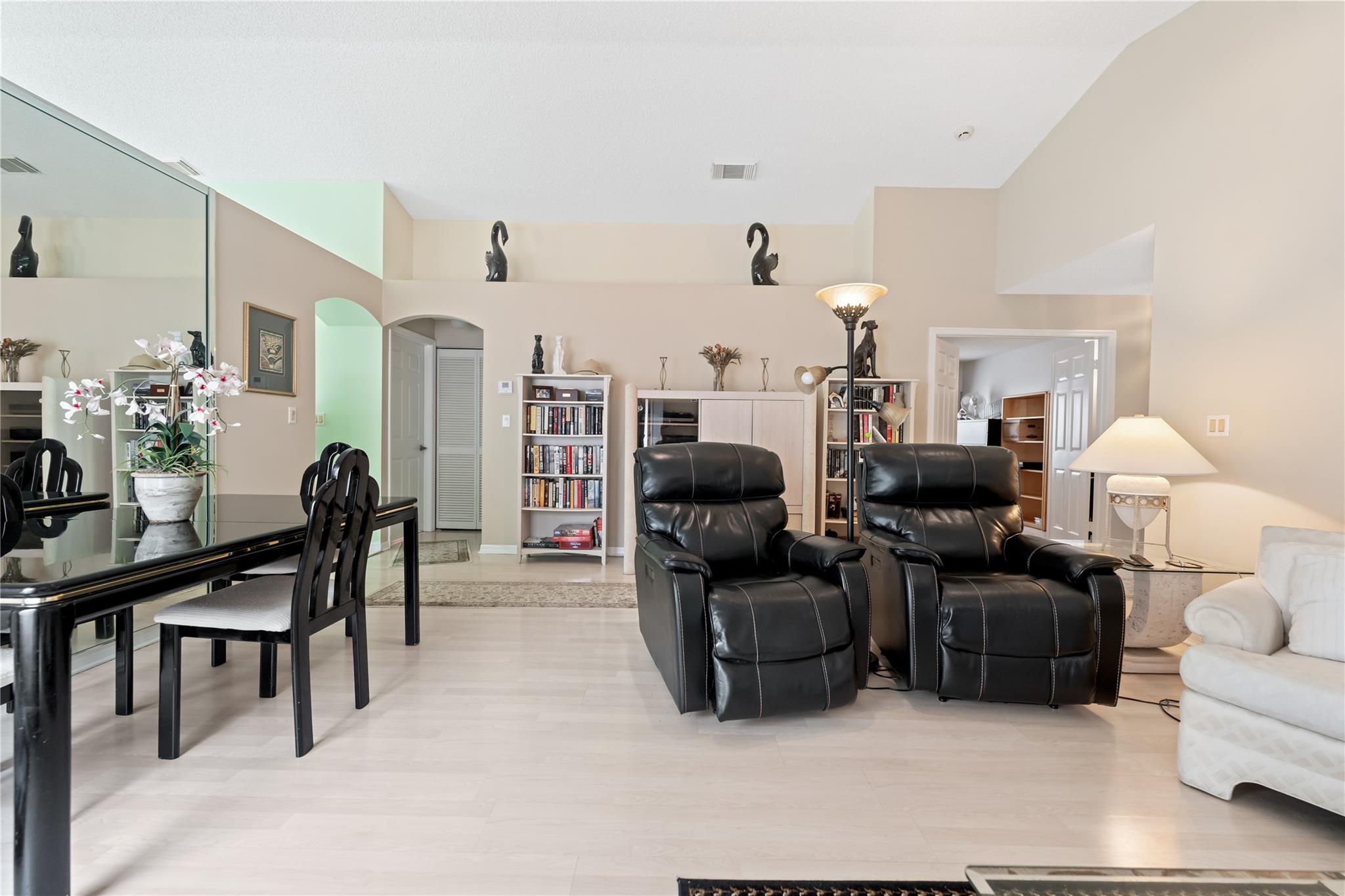 Savannah PUD 4 144-41 B - Residential