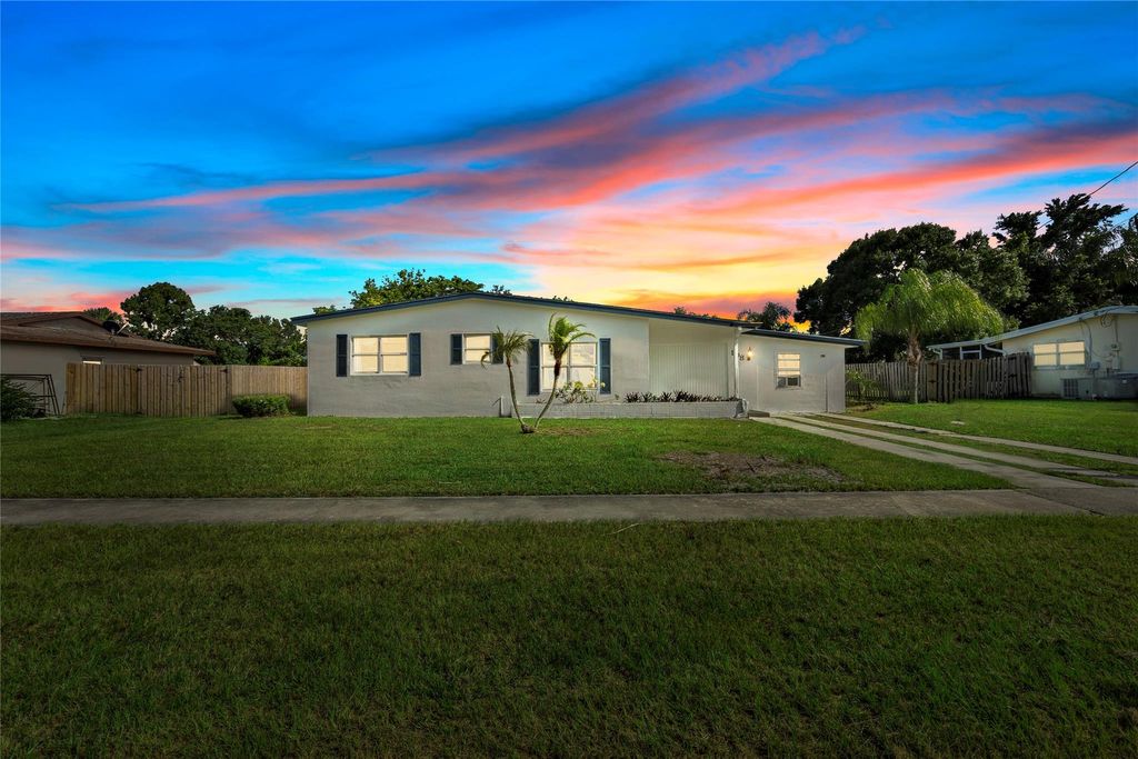 Photo of 108 S Naranja Ave, Port St Lucie, FL 34983 (MLS # F10390161)
