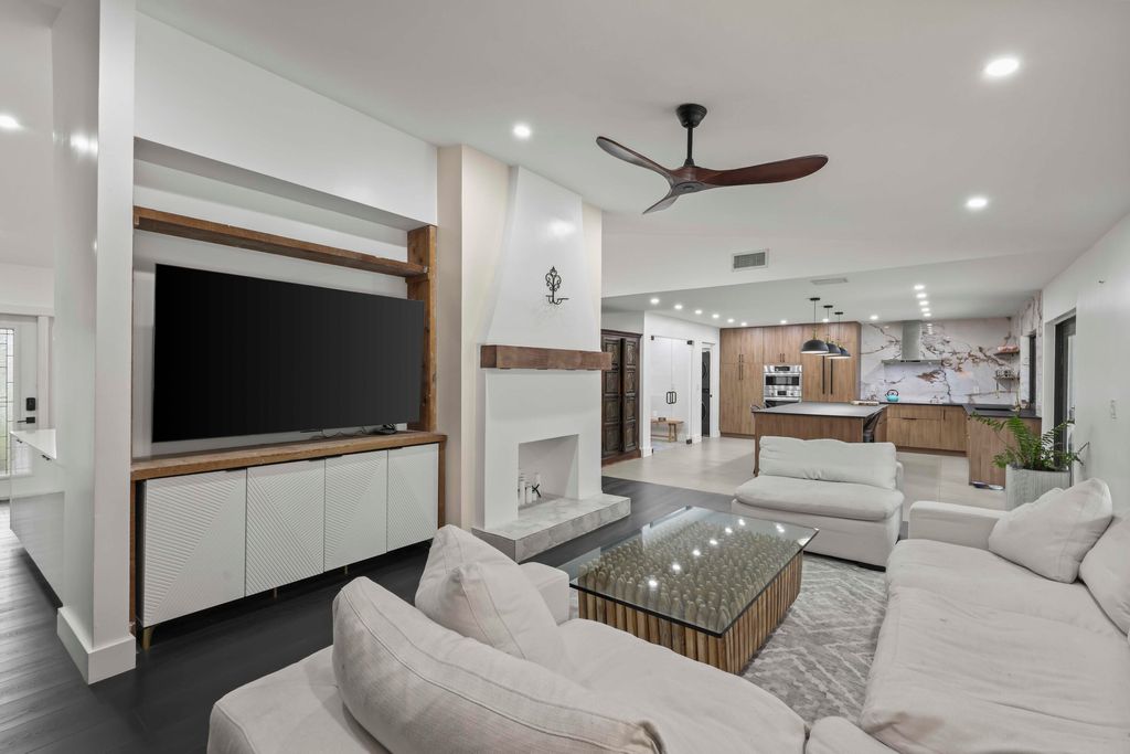 Photo of 2708 NW 26th Circle, Boca Raton, FL 33431 (MLS # R11159267)