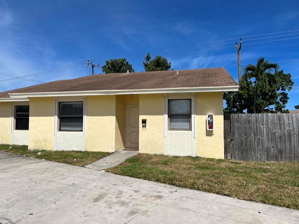 CHATHAM HILLS - Residential Lease