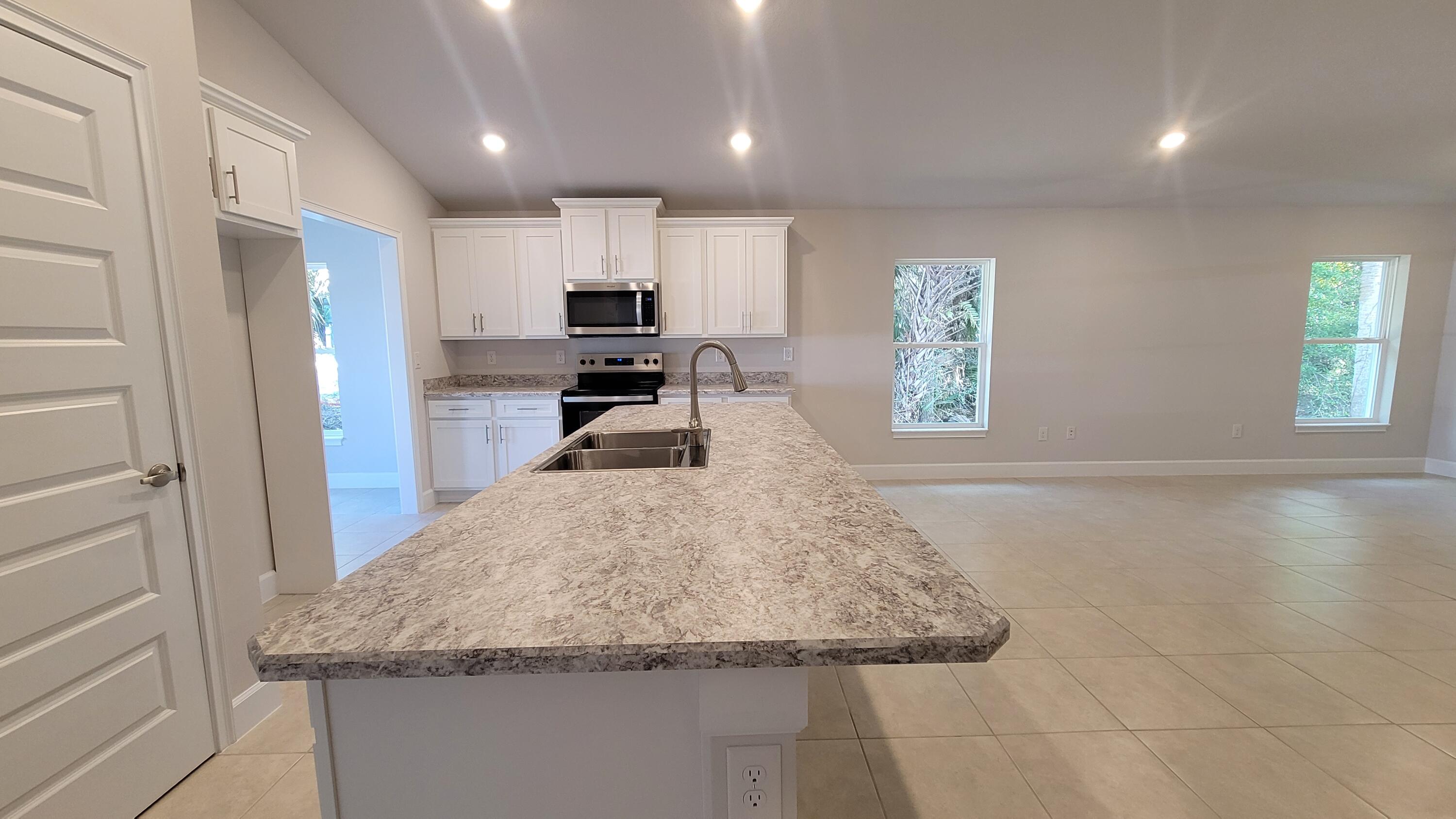 WATERSTONE PHASE THREE - Residential