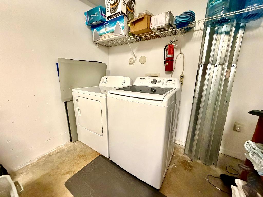 KENSINGTON OF ROYAL PALM BEACH CONDOI - Residential