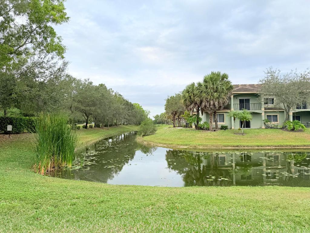 KENSINGTON OF ROYAL PALM BEACH CONDOI - Residential