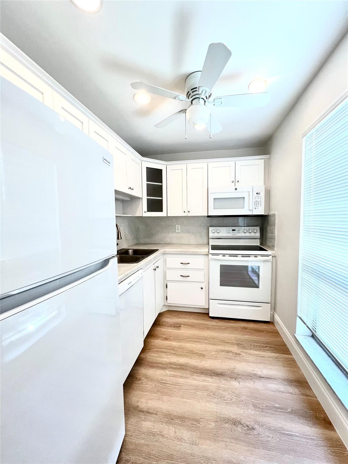 1201 SE 2nd Ct 102