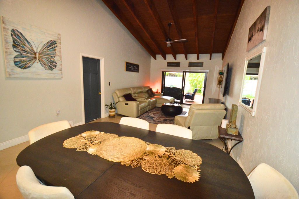 Photo of 2280 Poinsetta Court, Pembroke Pines, FL 33026 (MLS # B26025204)