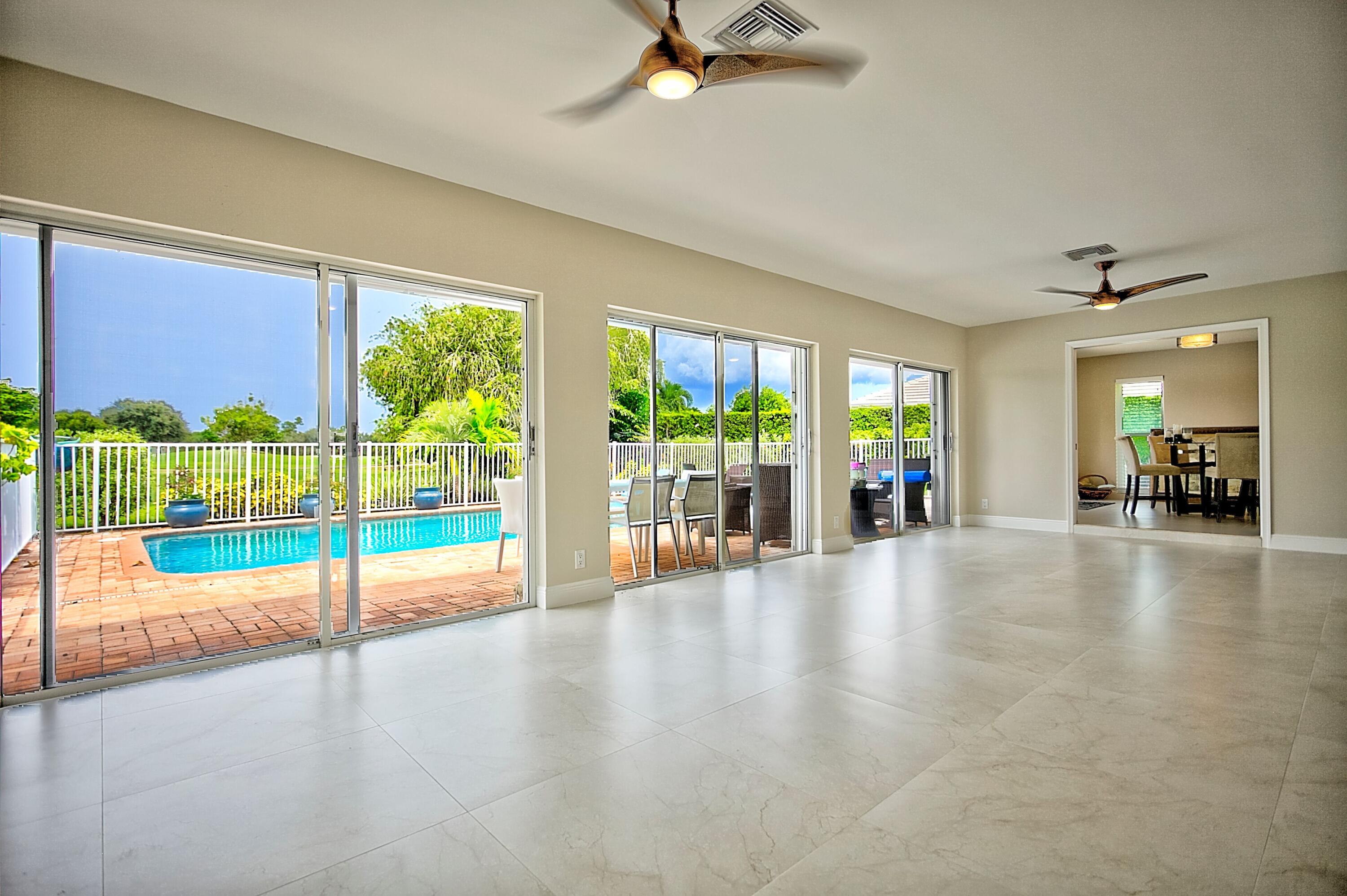 ATLANTIS 8 CITY OF - Residential