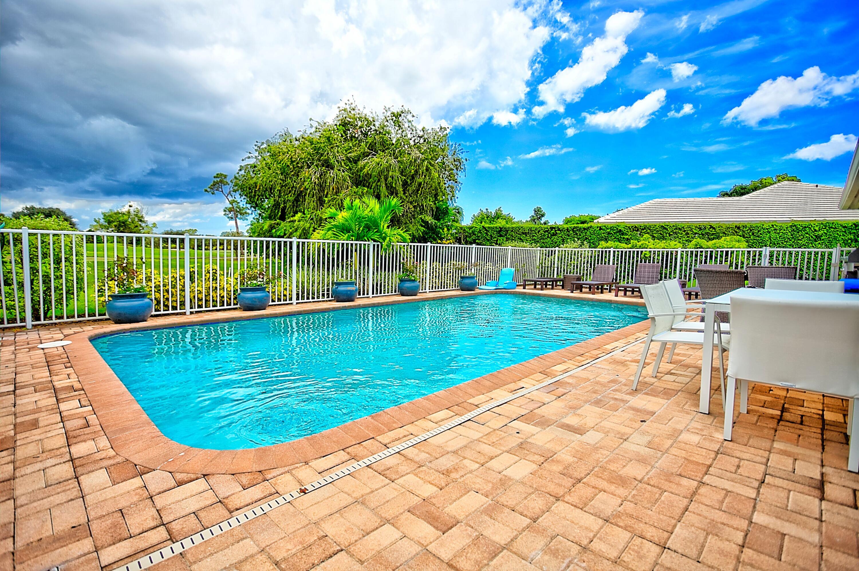 ATLANTIS 8 CITY OF - Residential