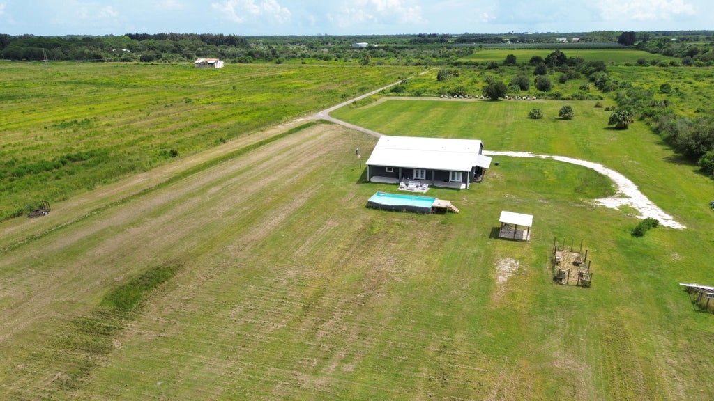 Photo of 3315 SEMINOLE Road, Fort Pierce, FL 34951 (MLS # B26079143)
