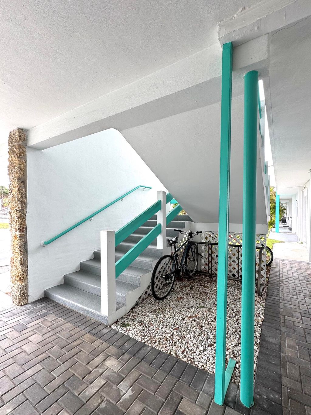 Photo of 2841 NE 32nd Street #10, Fort Lauderdale, FL 33306 (MLS # B26013301)