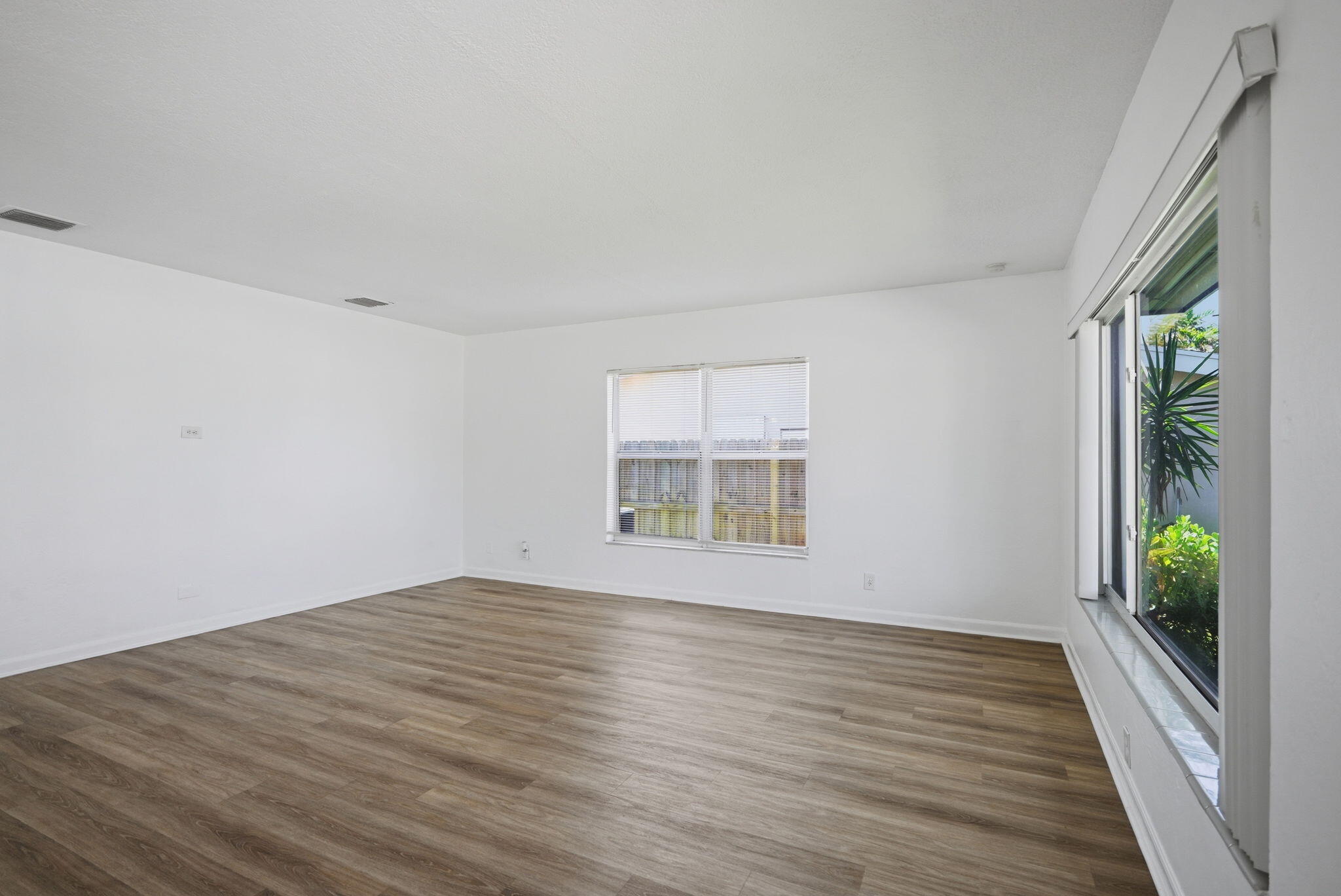 NORTH ANDREWS GARDENS 2ND ADD - Residential