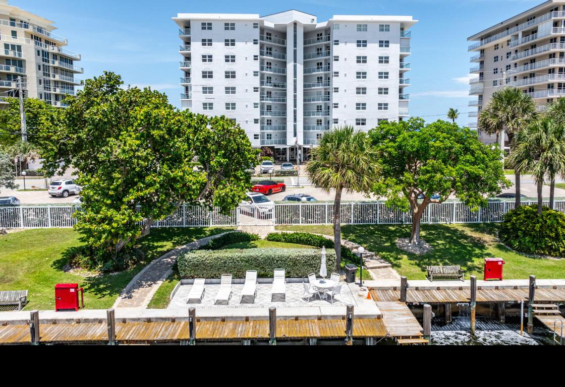 DIAMONDHEAD CONDO - Residential