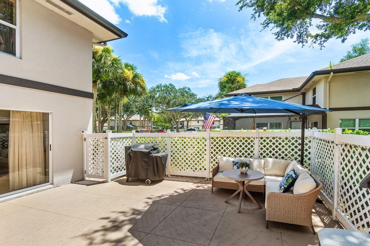 33 Clinton Court C