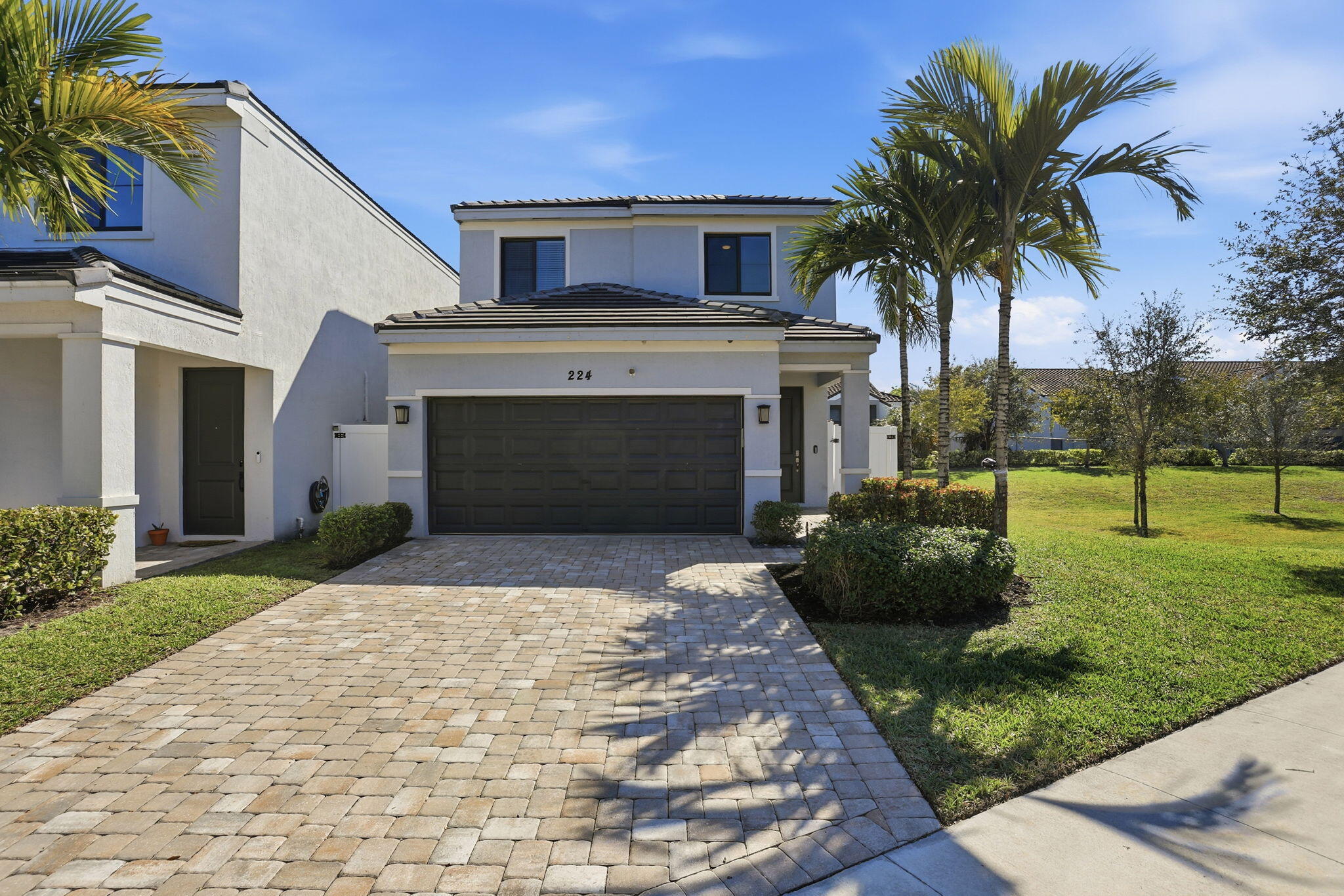 RESIDENCES AT PALM AIRE - Residential