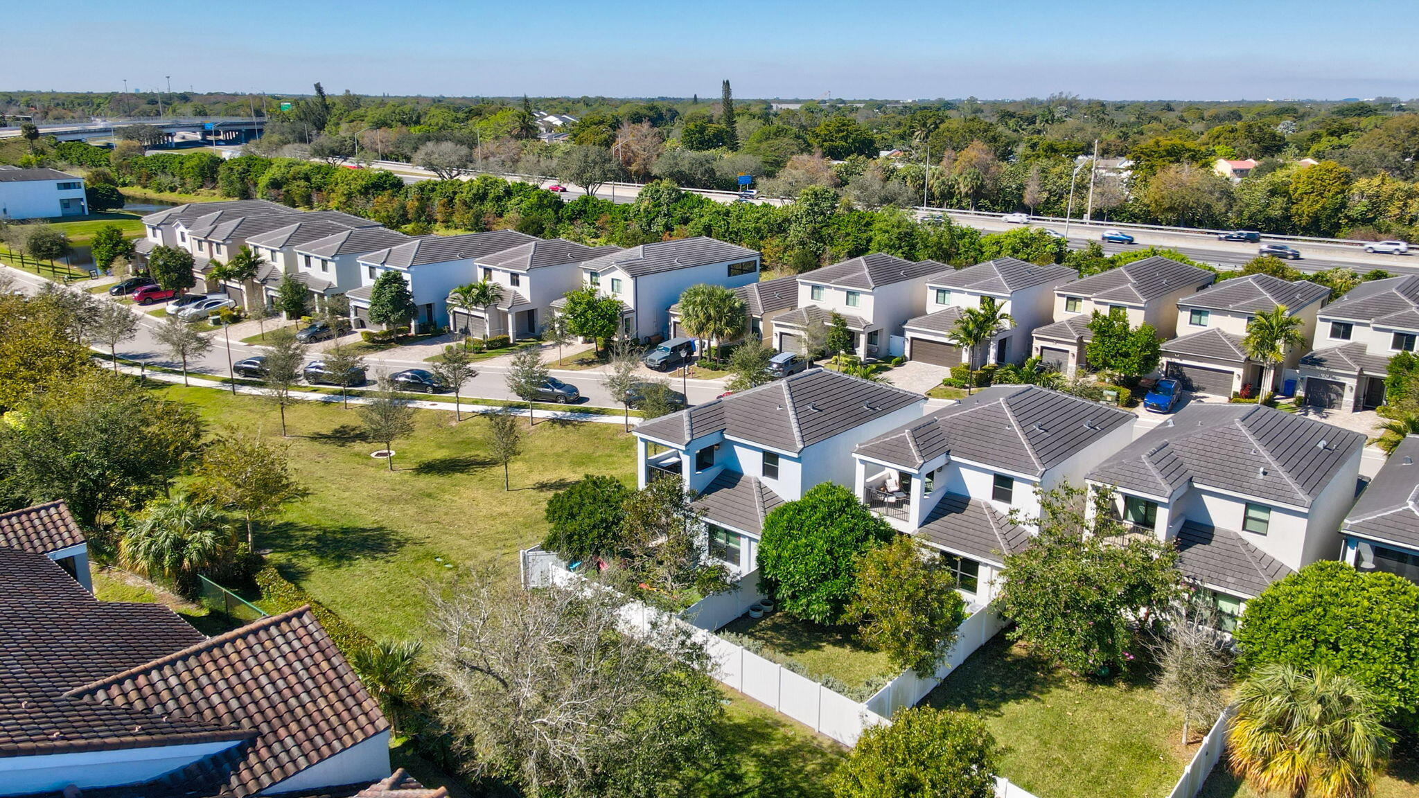 RESIDENCES AT PALM AIRE - Residential