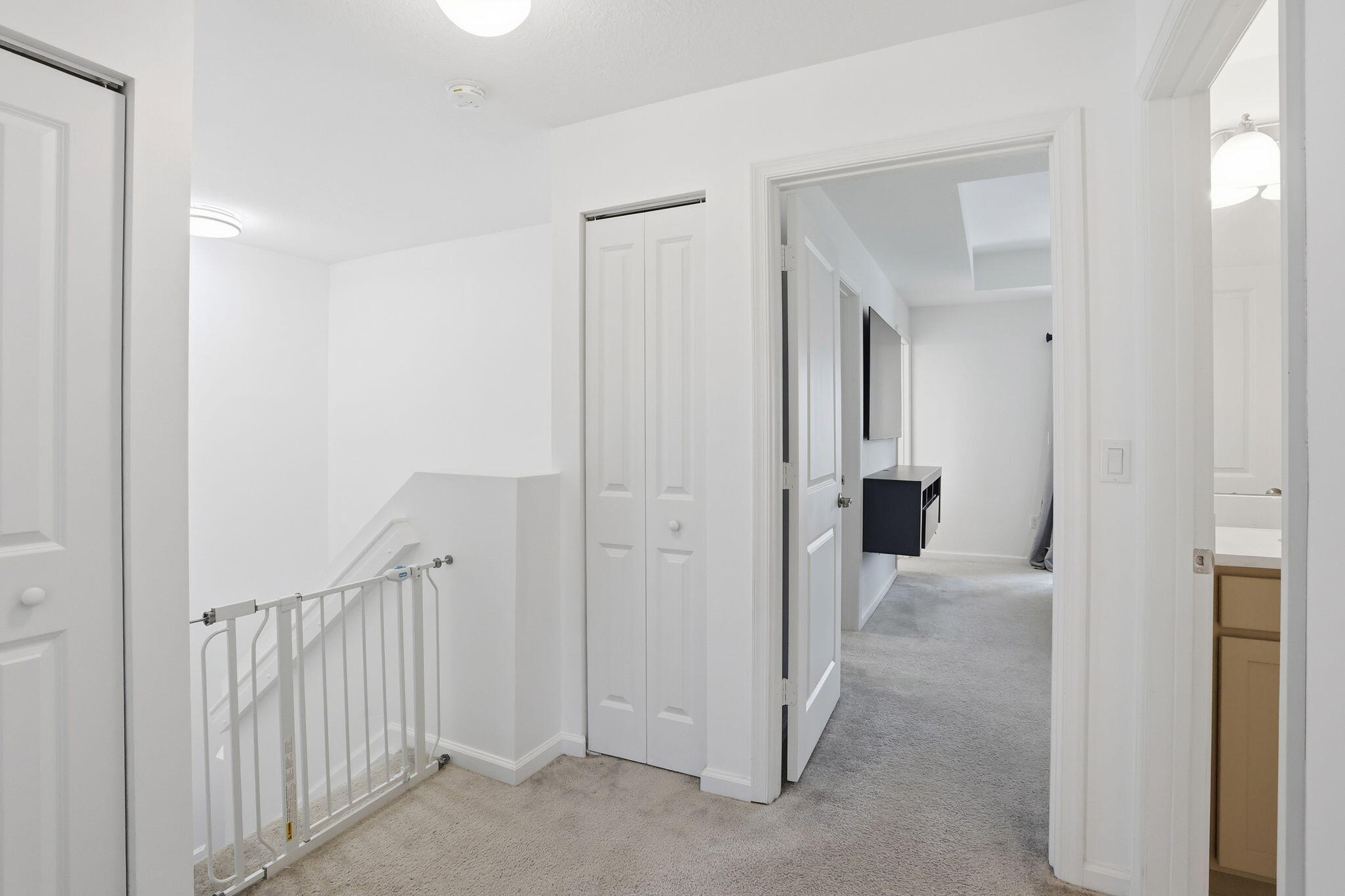 RESIDENCES AT PALM AIRE - Residential