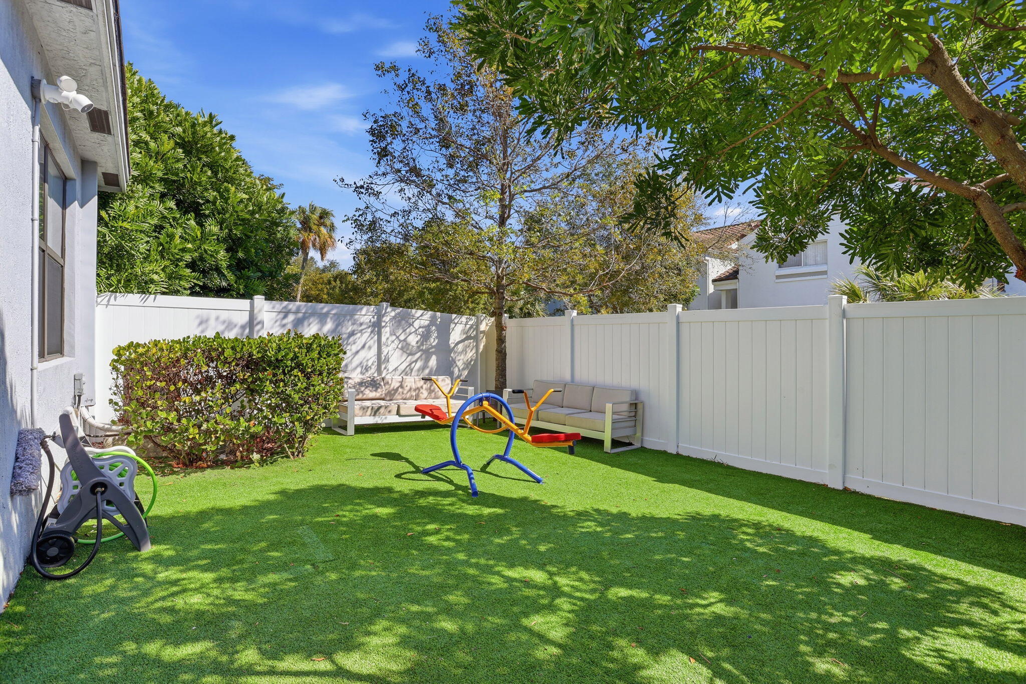 RESIDENCES AT PALM AIRE - Residential