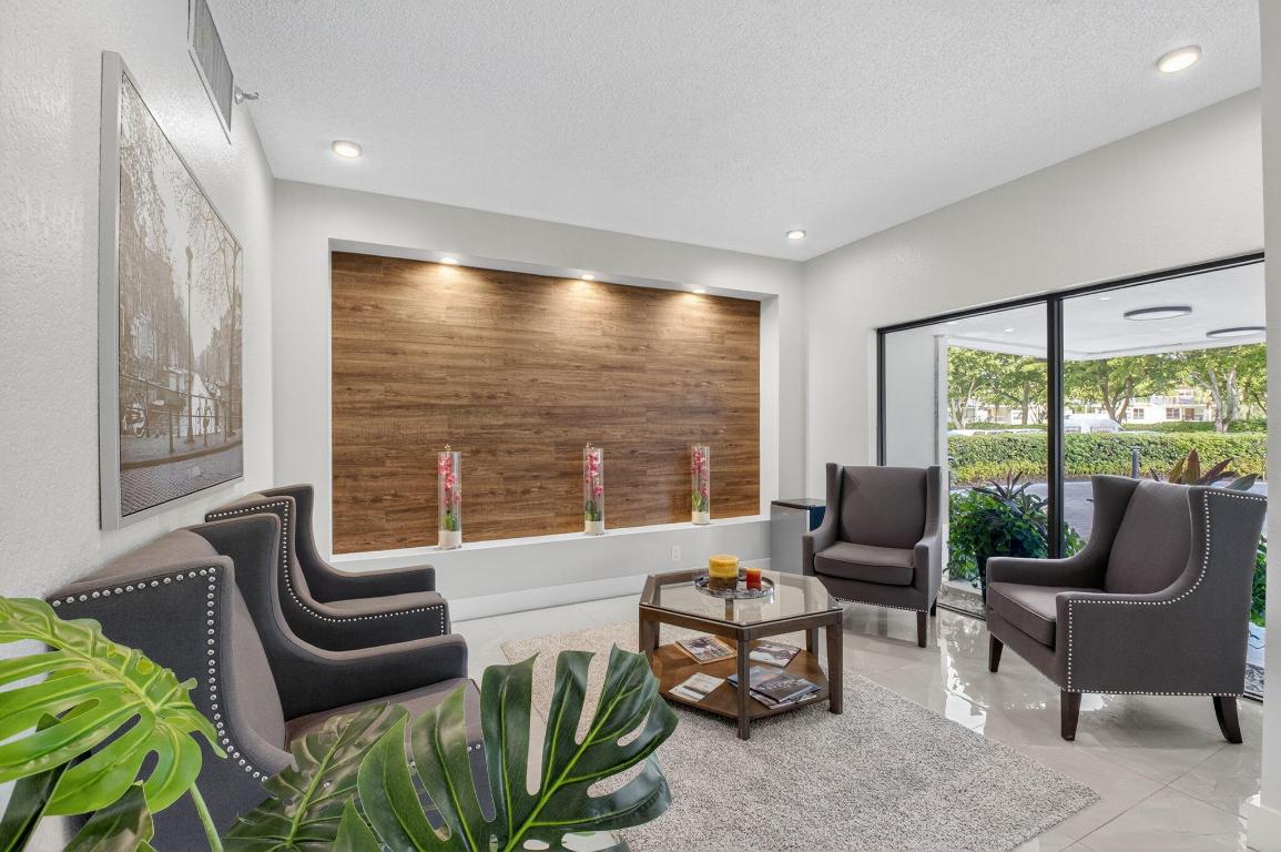 WILLOW WOOD MIDRISE CONDO - Residential Lease