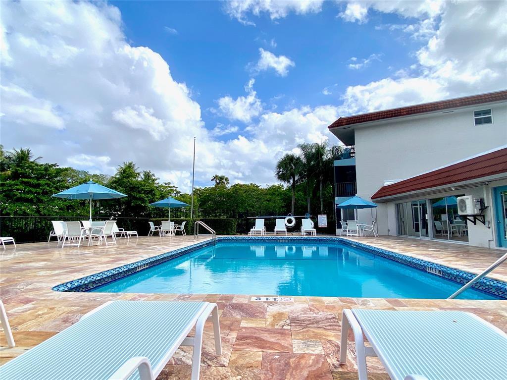 HIDDEN HARBOR CONDOMINIUM - Residential