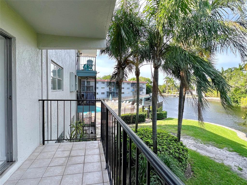 HIDDEN HARBOR CONDOMINIUM - Residential