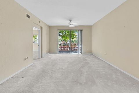 Condominium in Tamarac FL 7715 Yardley Dr Dr 13.jpg