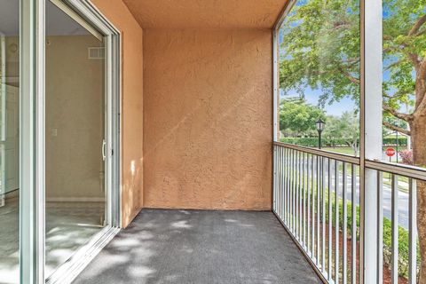 Condominium in Tamarac FL 7715 Yardley Dr Dr 35.jpg