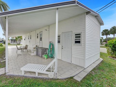 A home in Davie