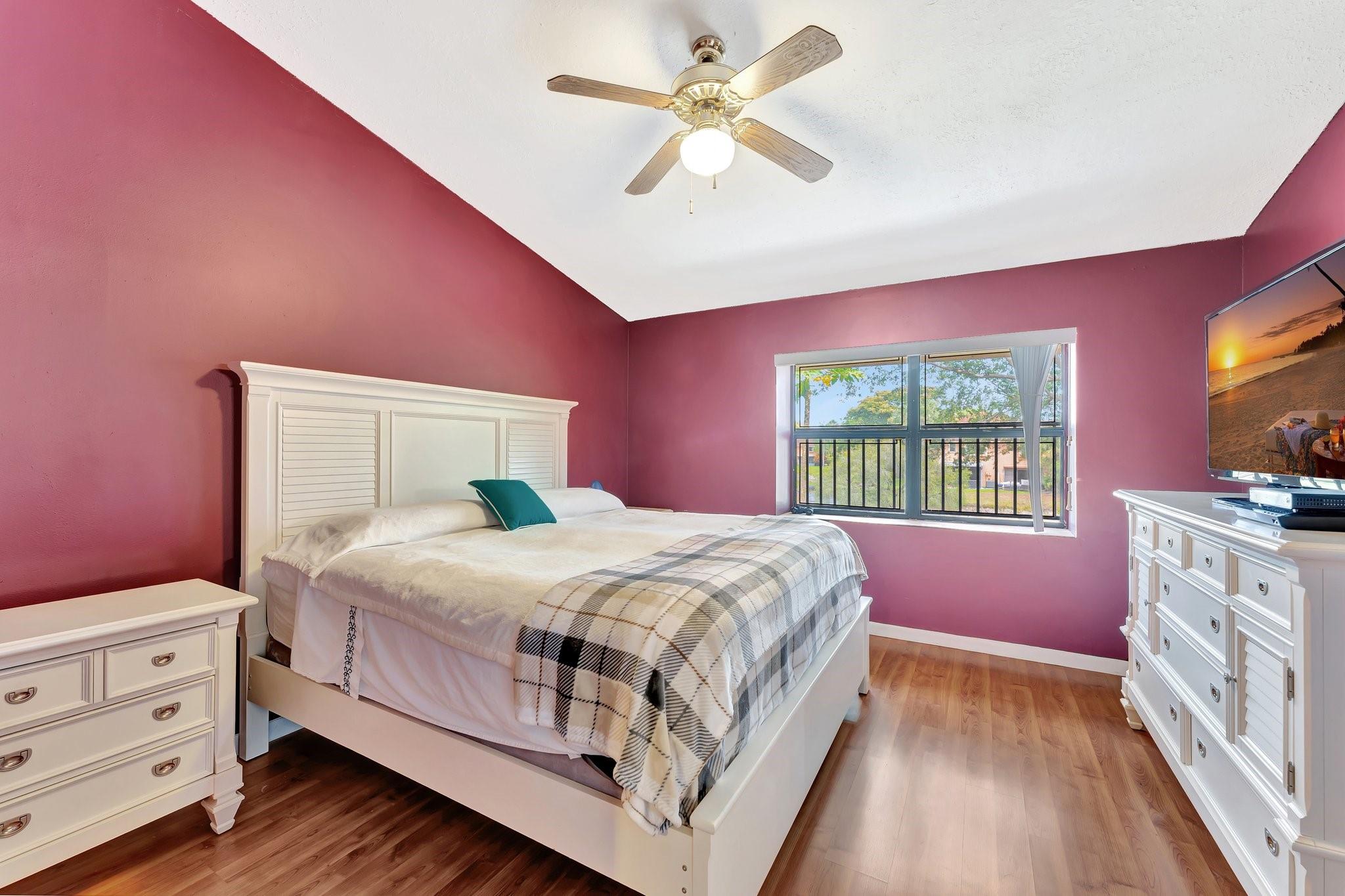 GOLDEN RAINTREE VI - Residential