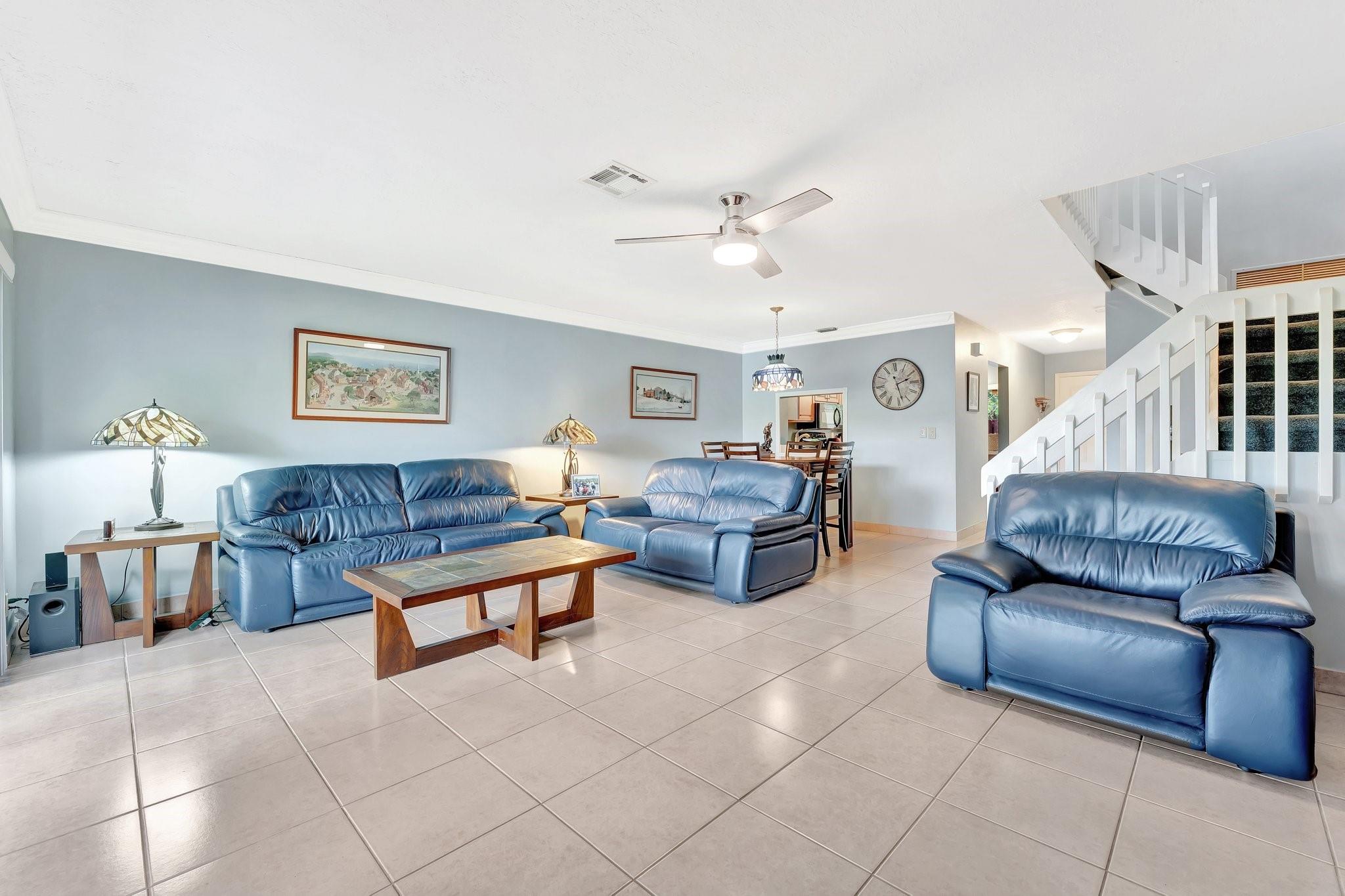 GOLDEN RAINTREE VI - Residential