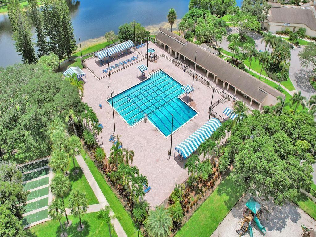 GOLDEN RAINTREE VI - Residential