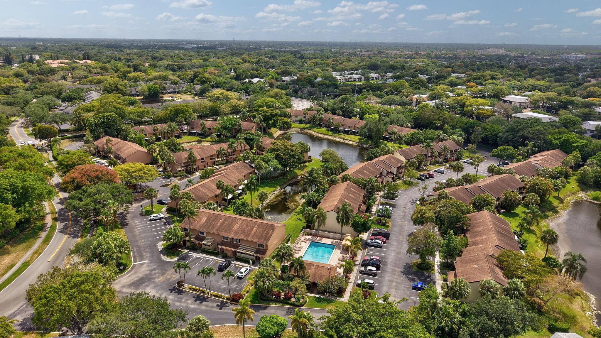 GOLDEN RAINTREE VI - Residential
