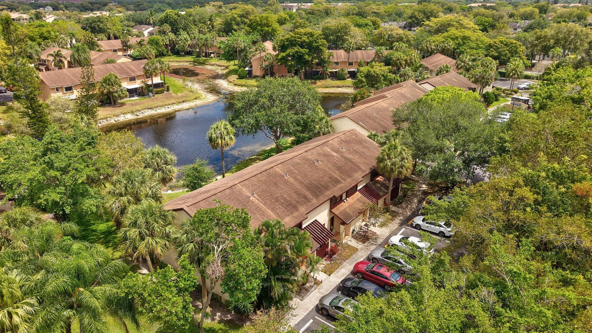 GOLDEN RAINTREE VI - Residential