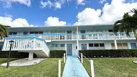 Photo of 122 Oakridge I, Deerfield Beach, FL 33442 (MLS # R11159471)