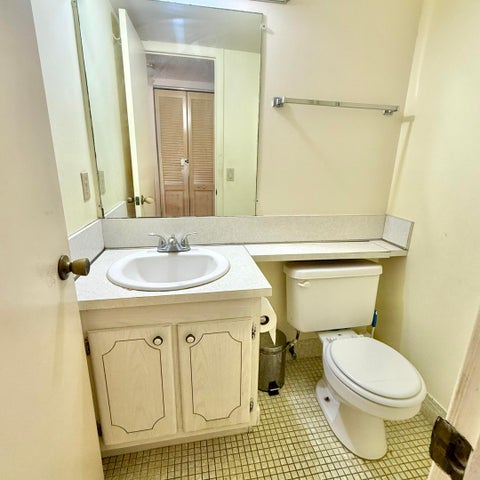 Tiny photo for 122 Oakridge I, Deerfield Beach, FL 33442 (MLS # R11159471)